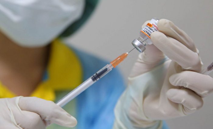 “นพ.มนูญ”ผู้ฉีดวัคซีนครบโดสติดโควิดกักตัวที่บ้านได้